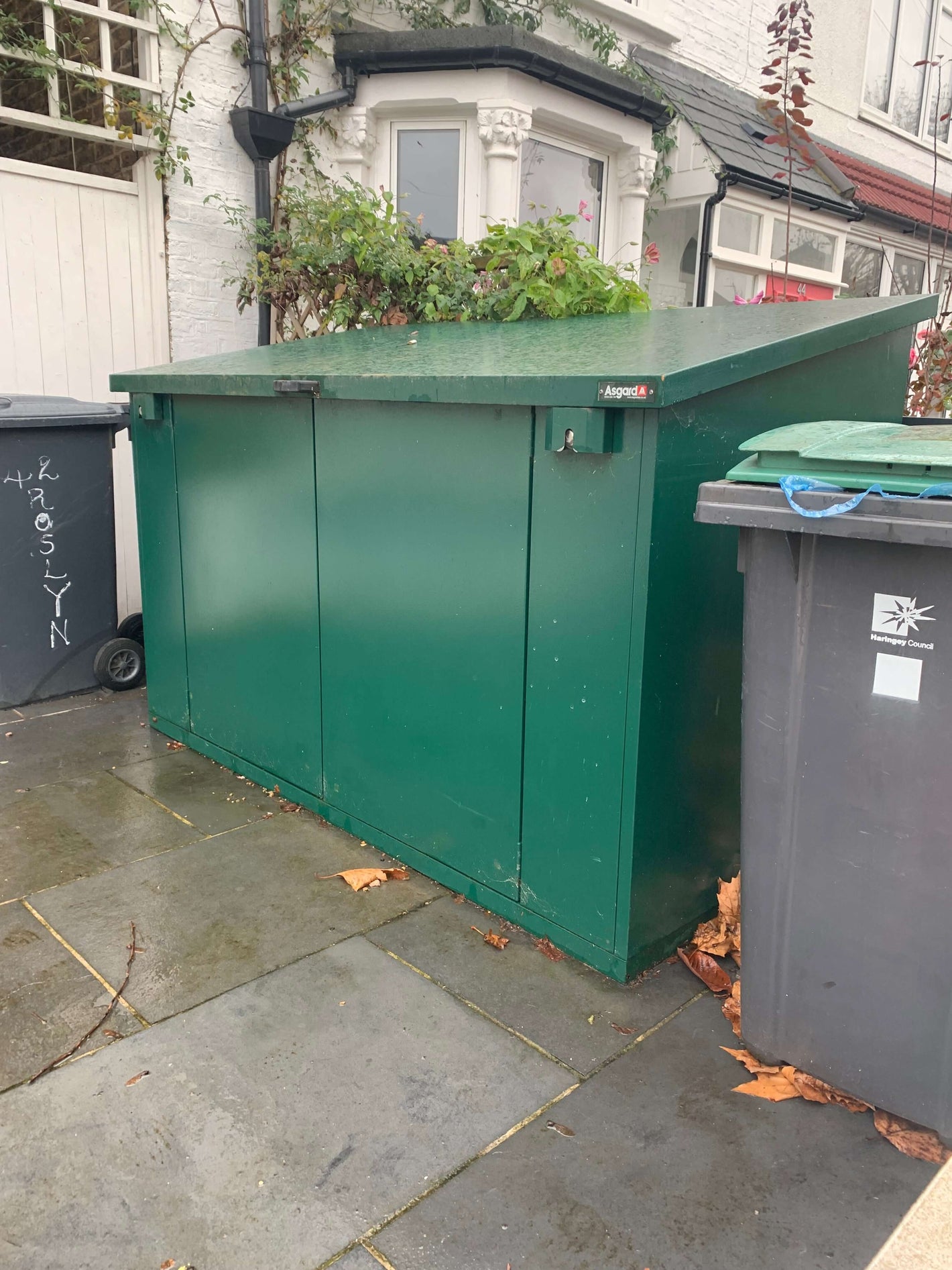 Asgard Green Bike Shed in Front Garden Green