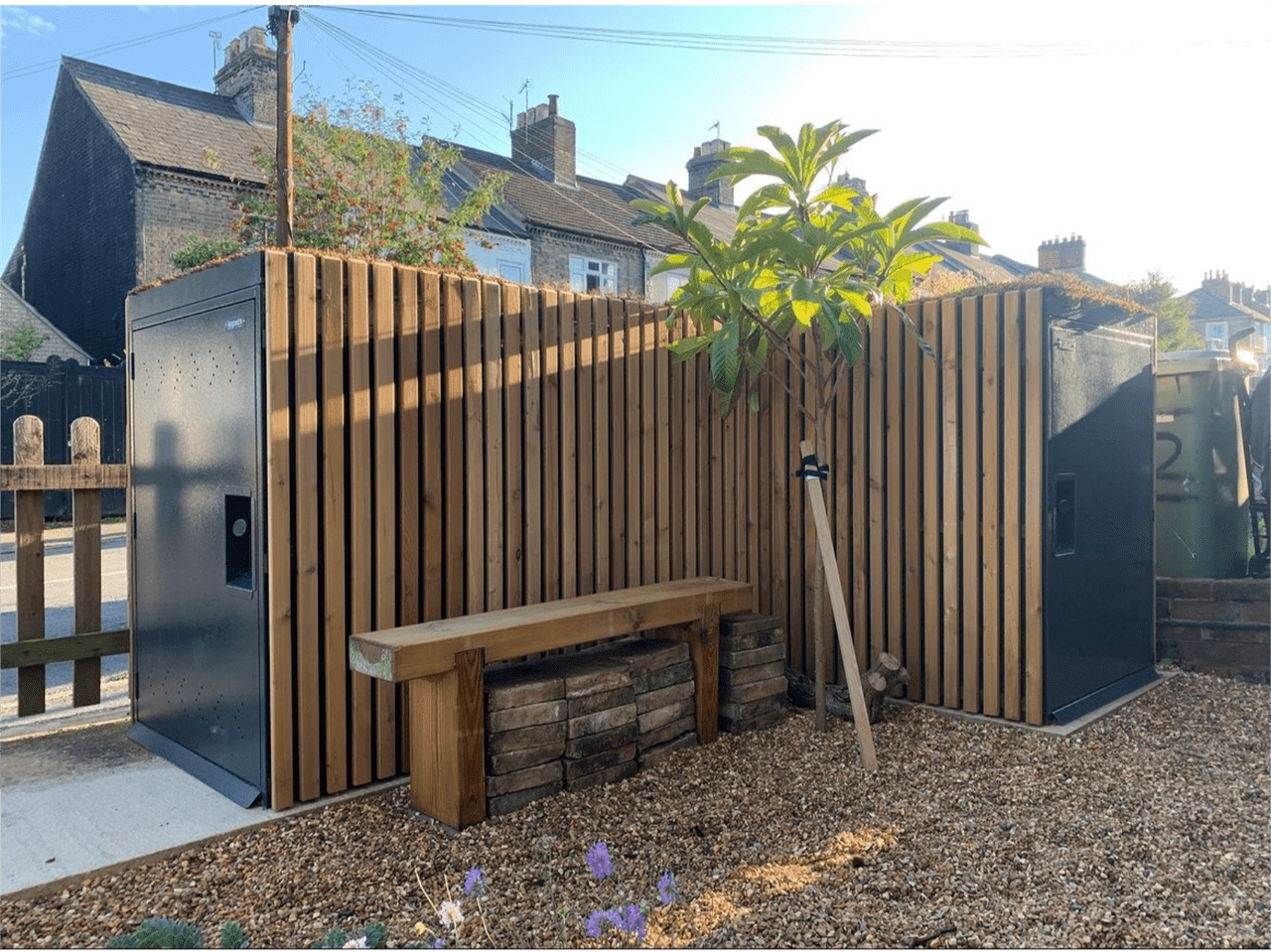 Urban bike shed with rooftop garden